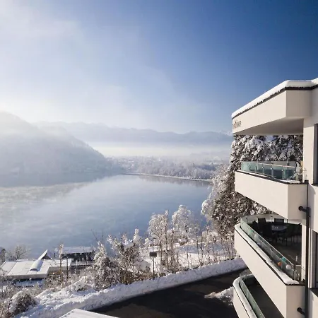 Modern Apartment, Overlooking The Ossiachersee Lägenhet Annenheim